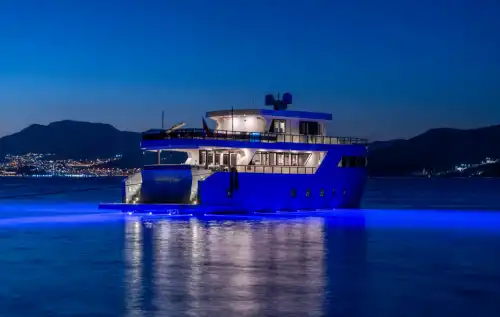 Bodrum’da Lüks Motoryat ile Konforlu Tatil: Özel Tasarım ve Benzersiz Deneyim