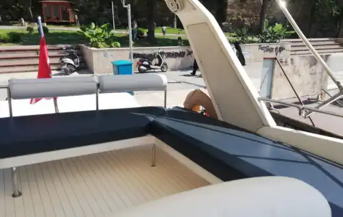 Antalya'da 14 Metrelik Özel Yapım Motoryat ile Günübirlik Gezi ve Yüzme Keyfi