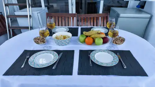 Bodrum’da Azimut Motoryat ile 2 Kabinli Günübirlik veya Konaklamalı Lüks Kaçamak