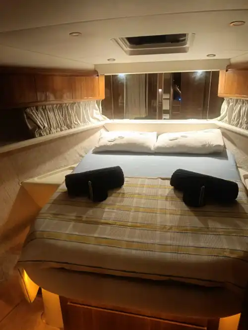 Enjoy a Luxurious Sea Adventure in Göcek with an 8-Person Motor Yacht!