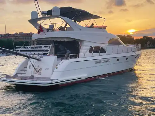 An Unforgettable Bosphorus Tour on a Fully Equipped Yacht