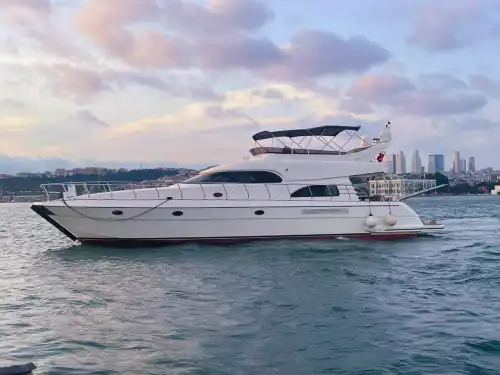 An Unforgettable Bosphorus Tour on a Fully Equipped Yacht