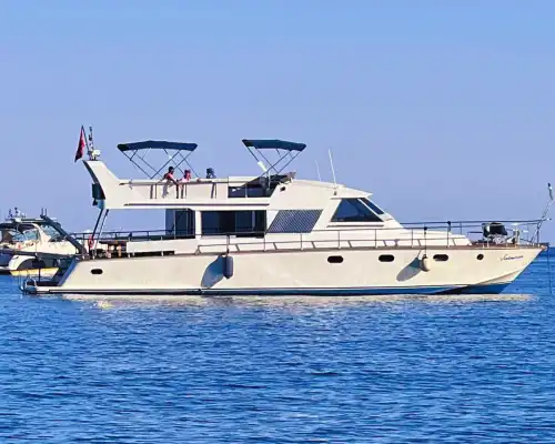 19-метровая комфортабельная прогулочная лодка для больших групп в Аланье