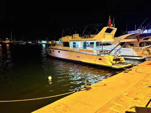 19-метровая комфортабельная прогулочная лодка для больших групп в Аланье