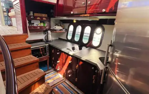 Просторная и комфортная 15-метровая яхта в Аланье