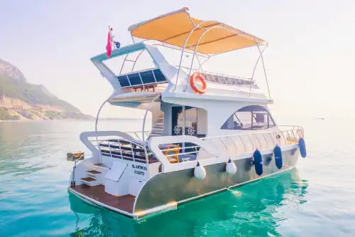 Antalya’nın Turkuaz Sularını Özel Keşfedebileceğiniz 10 Kişilik Tekne