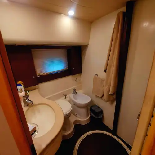 Antalya Ferretti Marka 21 Metre Lüks Motoryat ile Konforlu Eşsiz Deneyim