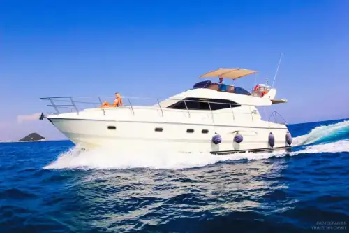 Antalya Princess 15 Metre Motoryat ile Gezi, Yüzme ve Özel Partiler