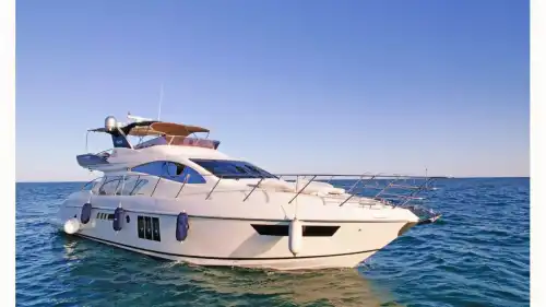 Azimut 17 Metre Lüks Yat ile  Antalya'nın Turkuaz Sularında Gezi, Yüzme ve Çok Özel Organizasyonlar