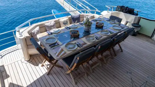 Bodrum'da 80 Kişilik Görkemli 35 Metre Lüks Günlük Tur Motoryatı