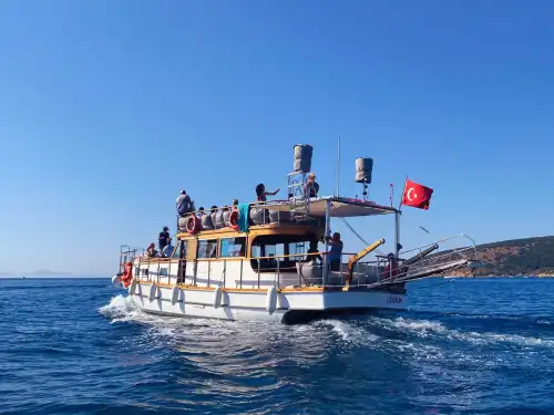 Exclusive 17-Meter, 32-Person Private Daily Yacht Tour in Bodrum