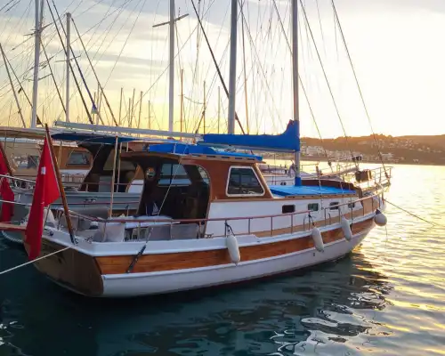Bodrum’da Günübirlik Kiralık Özel Tekne ile Unutulmaz Deniz Keyfi