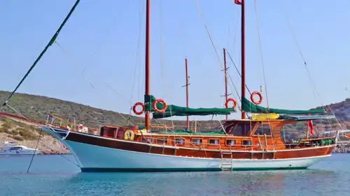 Bodrum'da konaklamalı Tatiller İçin İdeal 3 Kabinli Gulet