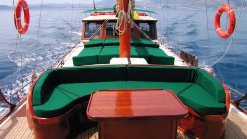 Bodrum'da konaklamalı Tatiller İçin İdeal 3 Kabinli Gulet