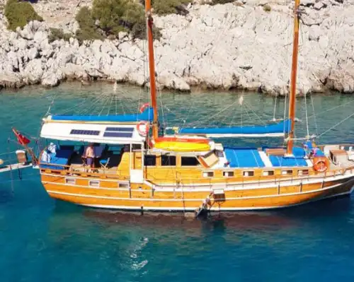 Unforgettable Experience on a 6-Cabin Luxury Gulet in Bodrum’s Stunning Waters