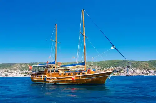 Unforgettable Experience on a 6-Cabin Luxury Gulet in Bodrum’s Stunning Waters
