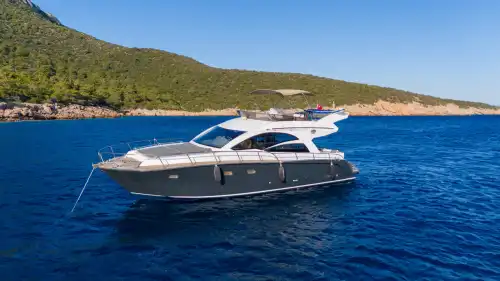 Bodrum’da Lüks Motoryat ile Konforlu ve Eşsiz Bir Mavi Yolculuk Deneyimi
