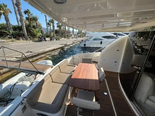 Bodrum'da Konforlu ve Modern, 18 Metre, 3 Kabinli Full Refit Motoryat