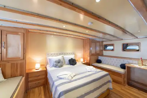 Bodrum'da Eşsiz Tasarıma Sahip, 23 Metre, 4 Kabinli Özel Yapım Motoryat