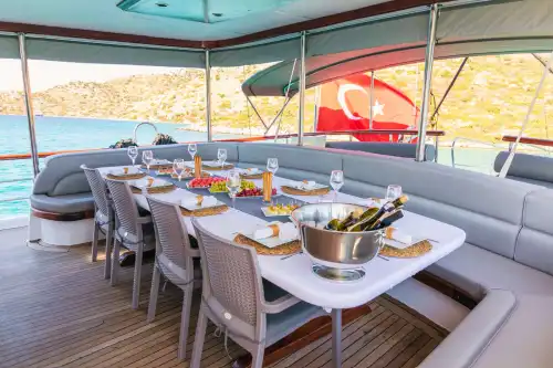 Marmaris Bozburun’da 6 Kabinli Gulet ile 12 Kişilik Unutulmaz Tatil