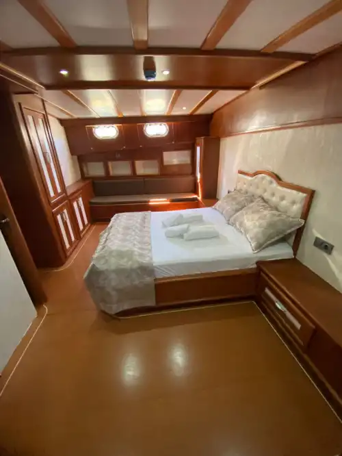 Bozburun’nun Eşsiz Güzelliklerinde 5 Kabinli Gulet ile 12 Kişilik Lüks Mavi Yolculuk