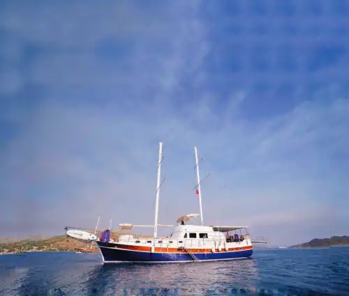 Marmaris Bozburun’da 5 Kabinli Gulet ile 10 Kişilik Konforlu Deniz Tatili