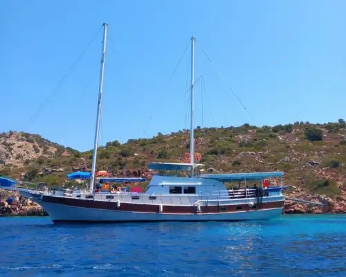 Bozburun’nun Eşsiz Güzelliklerinde 7 Kabinli Gulet ile 14 Kişilik Lüks Mavi Yolculuk