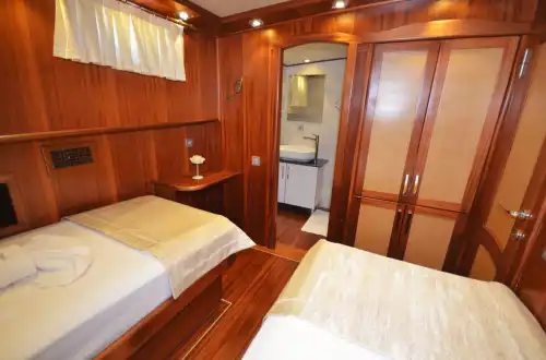 Marmaris Bozburun'da 6 Kabinli 12 Kişilik 24 Metrelik Gulet