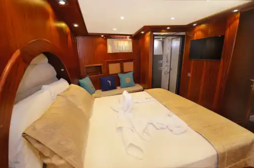 Marmaris Bozburun'da 6 Kabinli 12 Kişilik 24 Metrelik Gulet