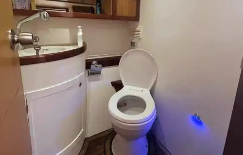 Аренда ультра-роскошной яхты в Чешме вместимостью до 8 человек