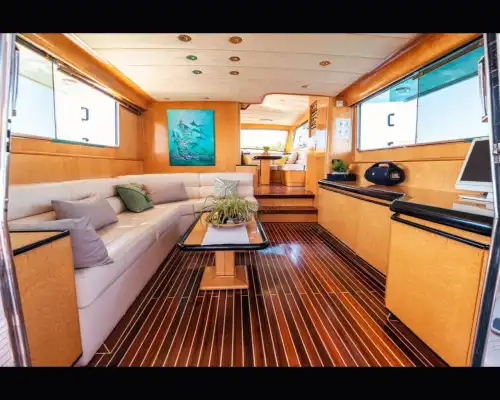 Почувствуйте свободу на кристально чистых водах Чешме