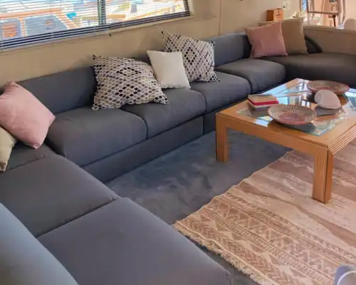 Почасовая или дневная аренда яхты Hatteras – отправление из Чешме