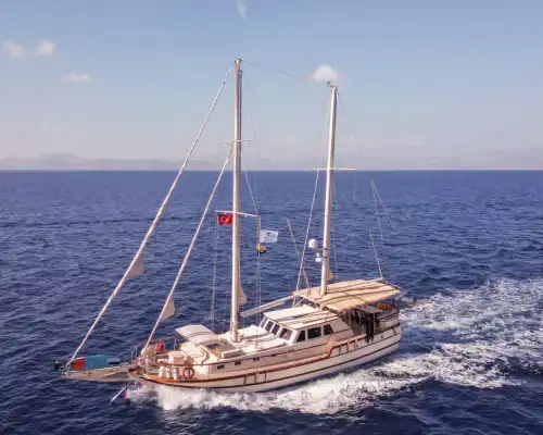 Отправьтесь в морское путешествие из Фетхие на частном гулете