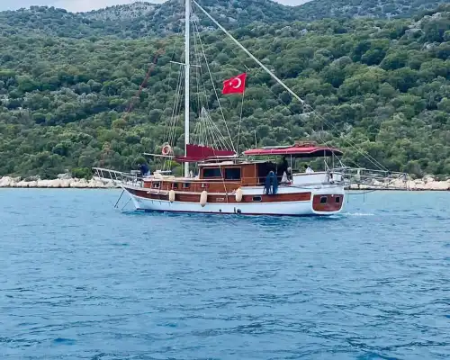 Эксклюзивный 16-метровый гулет для 8 гостей