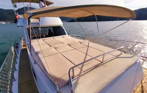 Fethiye'de Saatlik veya Günübirlik Kiralık 12 Metrelik Özel Tekne