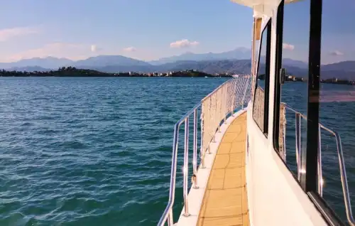 Fethiye'de Saatlik veya Günübirlik Kiralık 12 Metrelik Özel Tekne