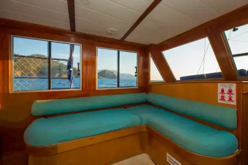 Гёджек: аренда яхты с ночёвкой | 3 каюты, 6 гостей, топливо включено