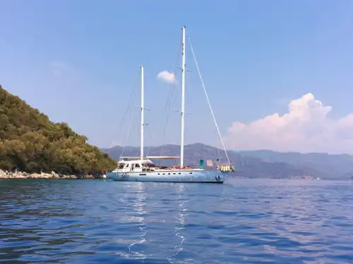 Частная аренда гулеты в Фетхие: Комфорт, роскошь и опытный экипаж!