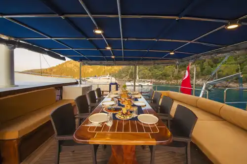 Fethiye’nin Mavi Sularında 24 Metrelik Gulet ile Konforlu Tatil!