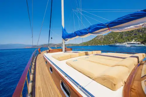 Fethiye’nin Mavi Sularında 24 Metrelik Gulet ile Konforlu Tatil!