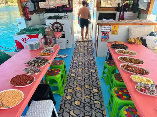 Luxury Yacht Rental in Ölüdeniz for 37 Guests – Exclusive Experience!