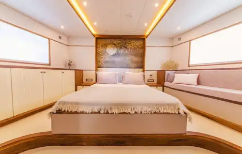 Откройте для себя величие Фетхие на 24-метровой частной яхте