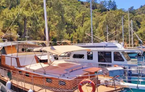 Göcek’te Günlük ve Konaklamalı Gulet Turu – 2 Kabinli Özel Tatil!