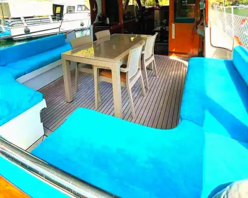 Luxury 2-Cabin Motor Yacht – Perfect for Special Occasions