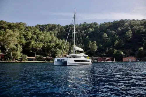 Göcek'te 2024 Model Bali 4.0 Katamaran Kiralama | 4 Kabin 8 Kişi Konaklamalı