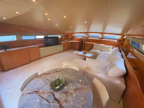 Göcek’te 33 Metrelik Mausto 5 Kabinli 10 Kişiye Kadar Ultra Lüks Yat