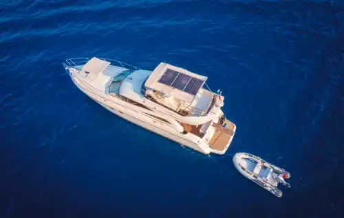 Роскошное размещение на яхте Princess в Гёджеке. Идеальный вариант для купания и туризма.