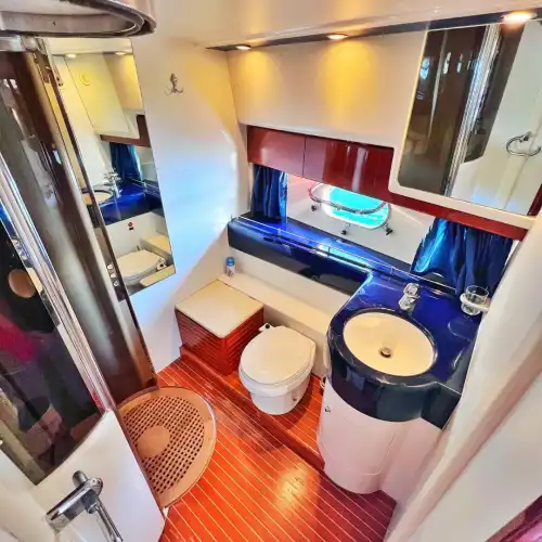 Göcek'te Princess 60 Motoryat Kiralama | 3 Kabin 6 Kişi Konaklamalı