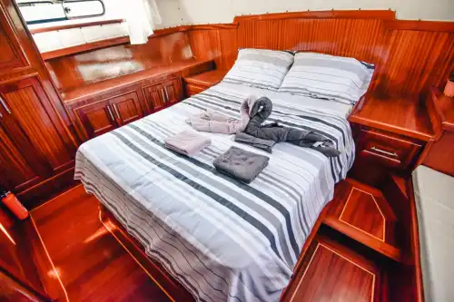 Göcek Tekne Kiralama | 12 Kişi Günübirlik, 6 Kişi Konaklamalı, Klimalı, Yakıt Dahil