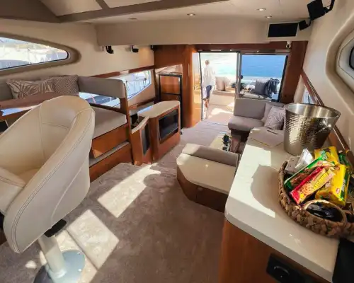 Luxury Italian Motor Yacht Rental in Göcek